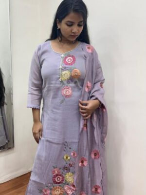 Trendy kurta set