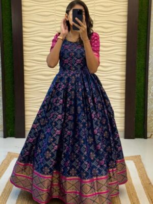 Pankhudi present dusserha special gown