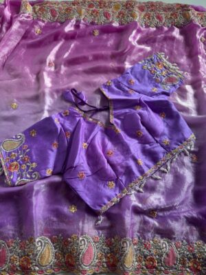 Pure soft fendy pedding saree with embroidery work border with jharkhand work touch up nd buttis in all over saree nd aarco