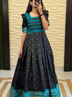 * presents , Trending Narayan peth Gown*